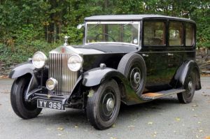 A 1932 Rolls-Royce owned by James Cecil Lilley. 20/25 Hooper Limousine, registration YY 3691, chassis no. GMU54.